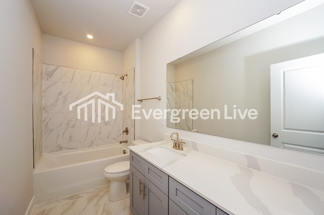 Building Photo - 108 Brk Frst Ct