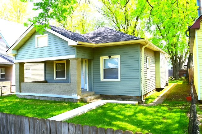 Building Photo - 321 Harlan St