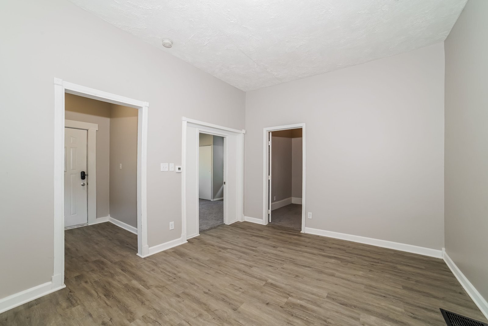 Building Photo - 1820 N Peoria Ave