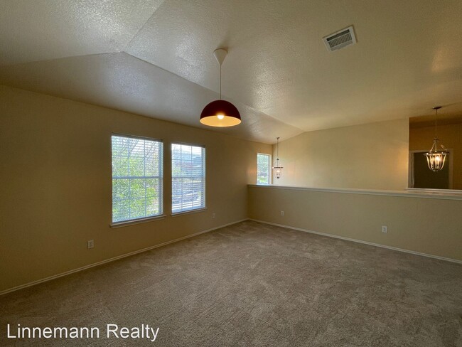 Building Photo - 3 br, 2.5 bath House - 4208 Cessnock Drive