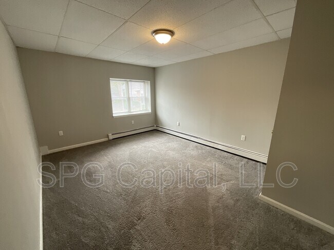 Building Photo - 51 Chambersburg St
