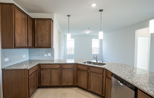 Building Photo - 1400 Carriageway Dr