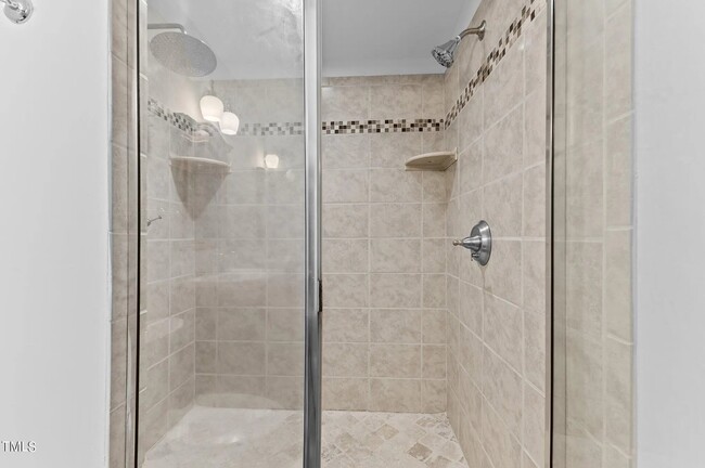 main shower - 304 Linden Avenue