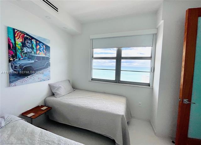 Building Photo - 5701 Collins Ave