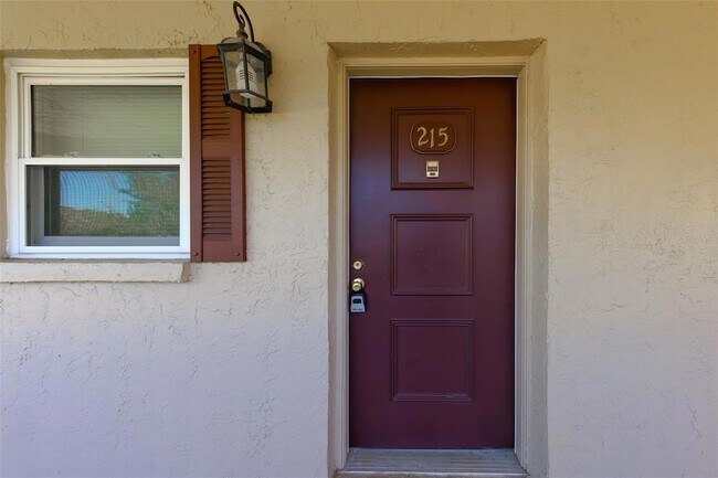 Building Photo - 9881 113th St N