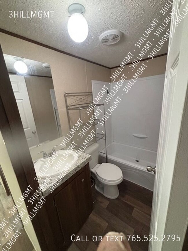 Building Photo - 5600 W Kilgore Ave