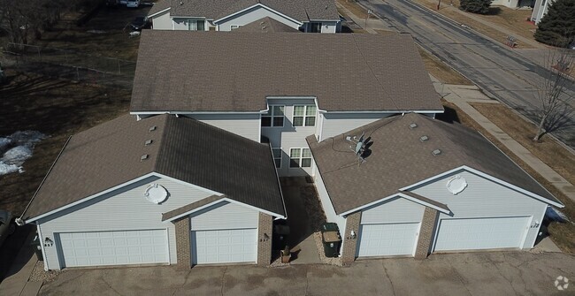 Building Photo - 851 Saint Albert the Great Dr