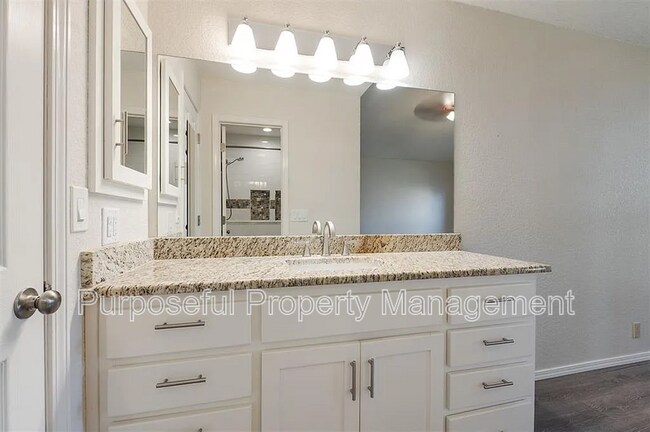 Building Photo - 2501 Patti Pl