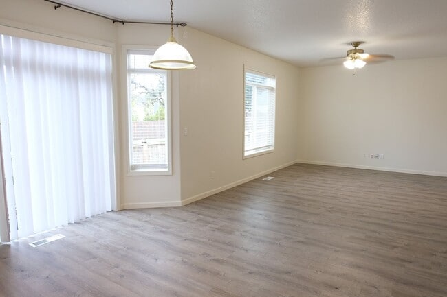 Building Photo - ***REST OF JANUARY FREE***? Your Dream Rental: Large, Serene Home with Fenced Yard?