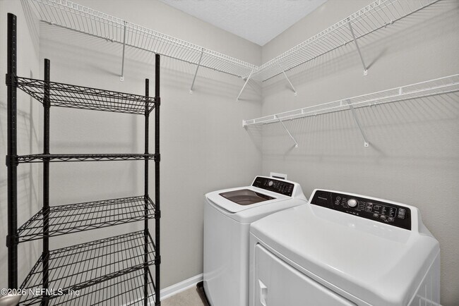 Building Photo - 75875 Saffron Ln