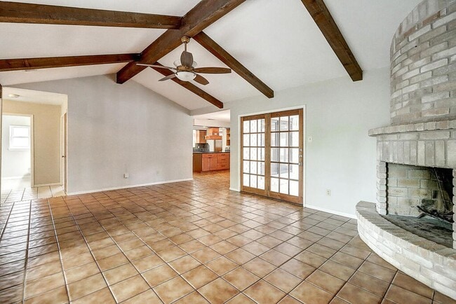 Building Photo - 3121 Seafoam Dr