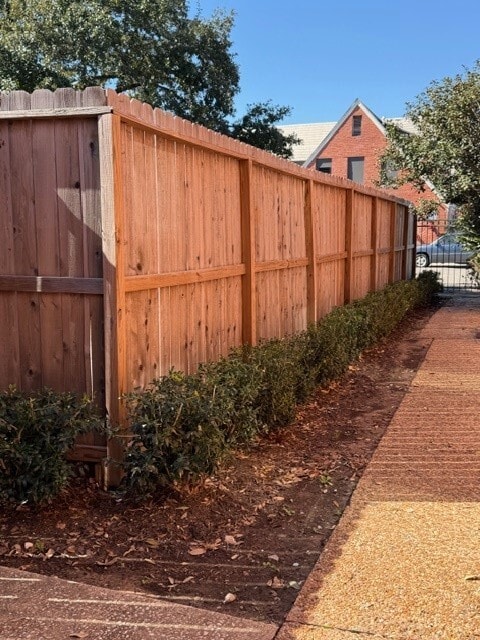 Building Photo - 1112 Lawrence St