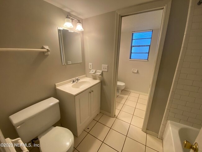 Building Photo - 469 Crabapple Ct