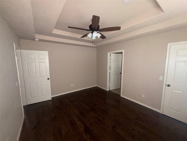 Building Photo - 10604 Royal Adrian Dr