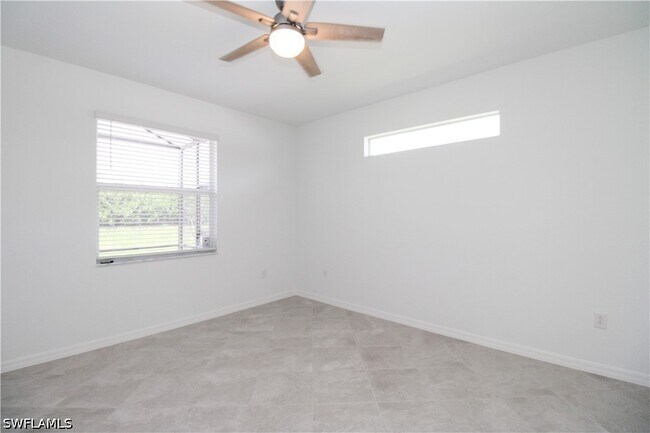 Building Photo - 2156 Dragonfruit Wy