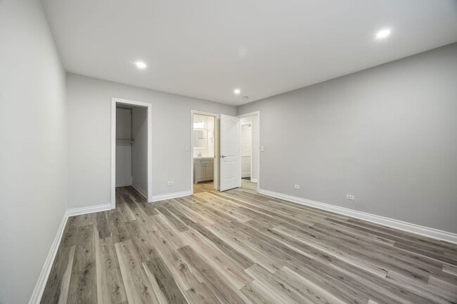 Building Photo - 901 Yosemite Trail