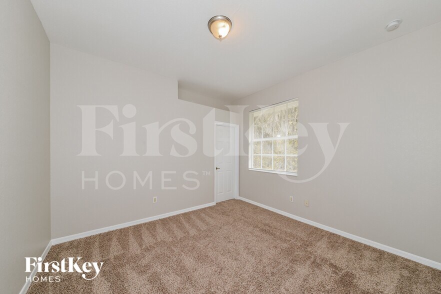 Building Photo - 2673 Vizza Ln