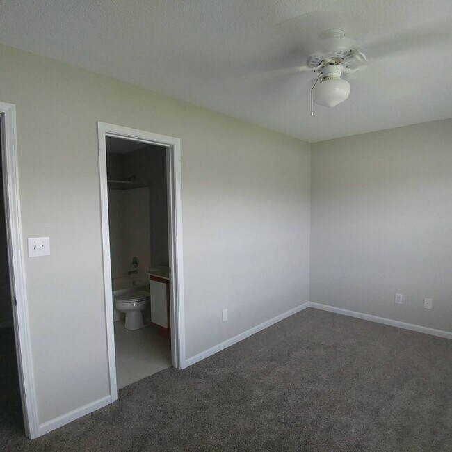 Building Photo - Townhome in Swansboro with 2 Master Suites + Community Pool. Showings Available!