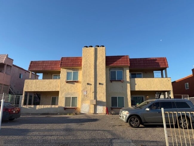 Building Photo - 6953 Hopkins Dr