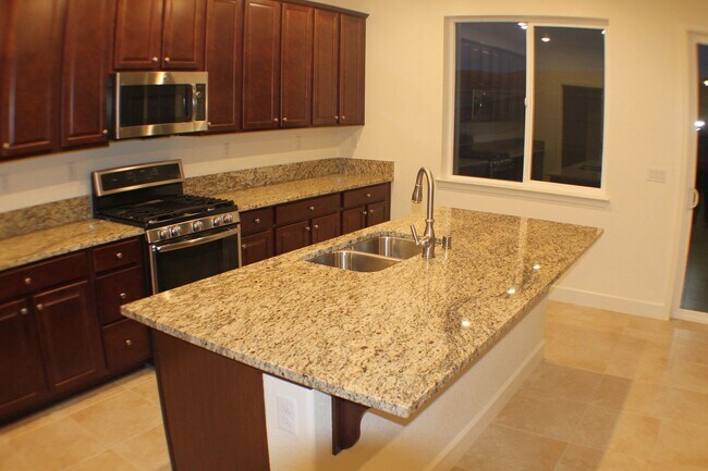 Building Photo - Lennar Home for Rent in Damante Ranch