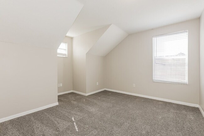 Building Photo - 11116 Newbridge Dr