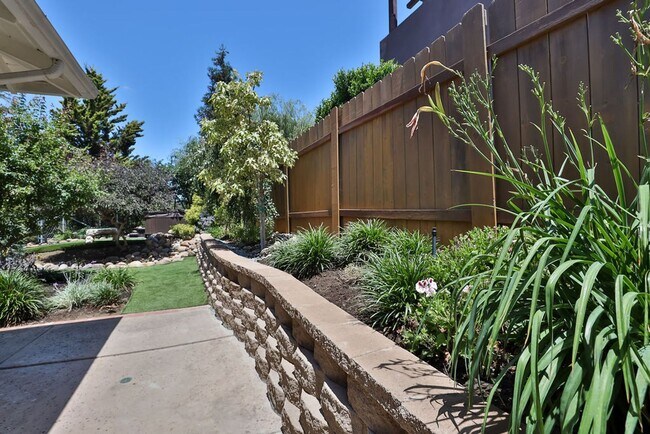 Building Photo - 3128 Courser Ave