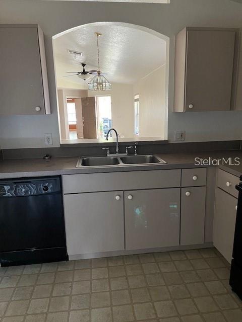 Building Photo - 8434 Quarter Horse Dr