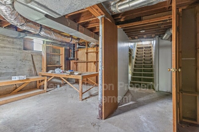 Building Photo - 147 Westgate Dr