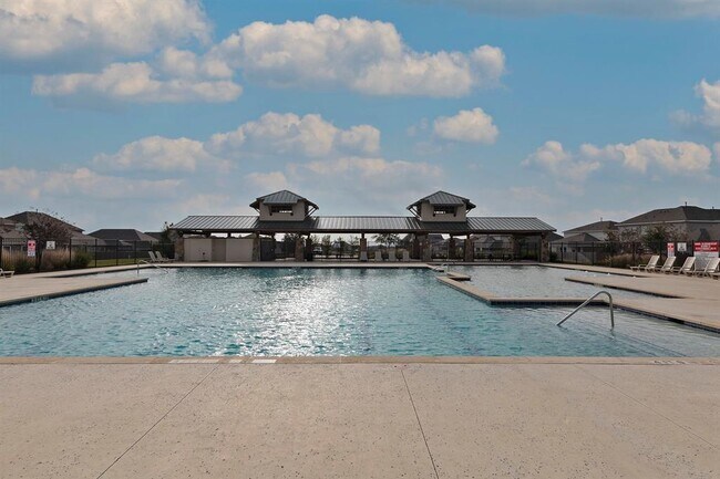 Building Photo - 6720 Verona Pl