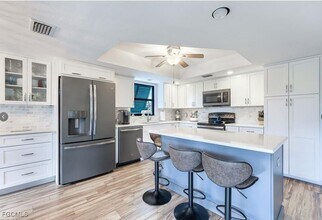 Building Photo - 1914 SE 40th Terrace