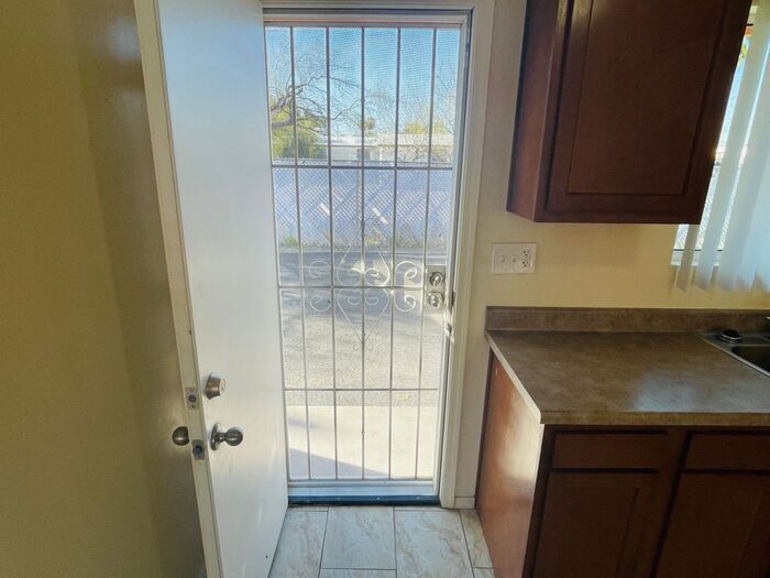 Building Photo - 3521 N Flowing Wells Rd