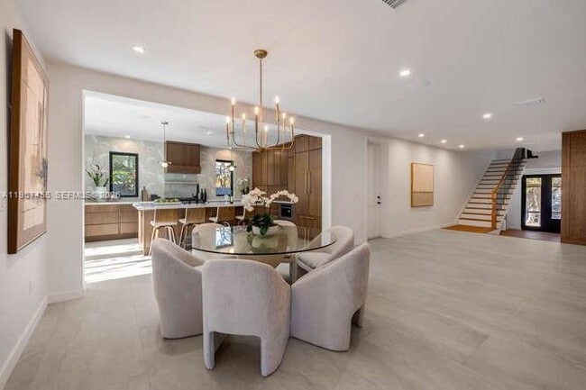 Building Photo - 2330 Overbrook St