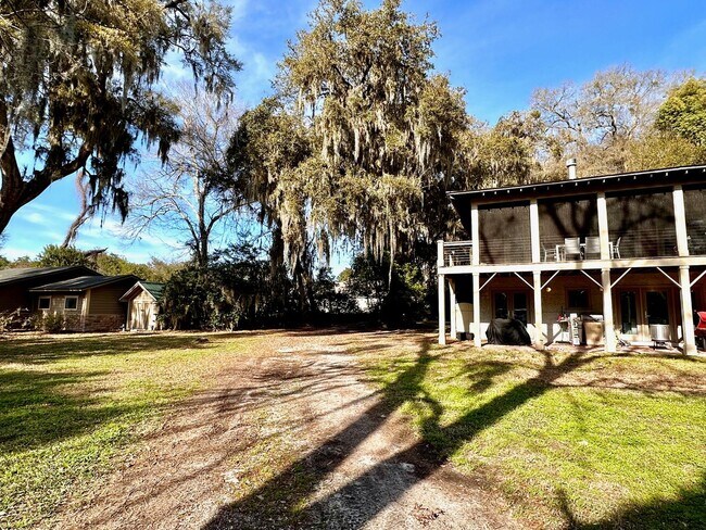 Building Photo - South End 3/2-Quiet, 2 bed/2 bath