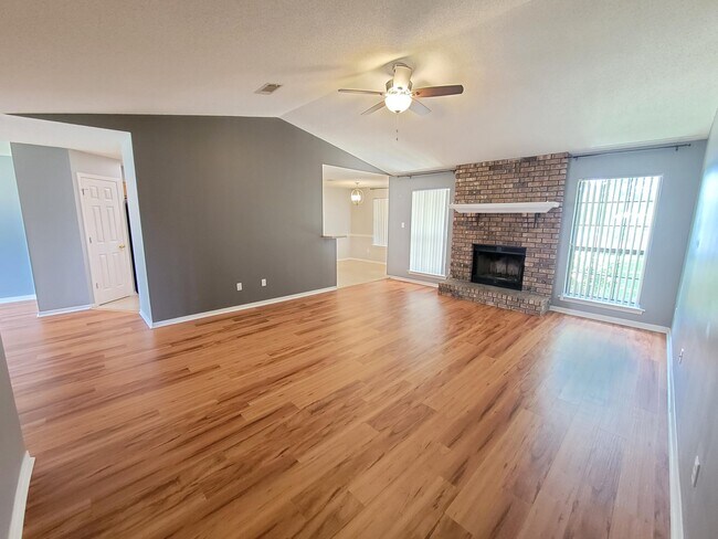 Building Photo - 2256 Orion Lake Dr