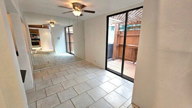 Building Photo - 2948 NW 69th Ct