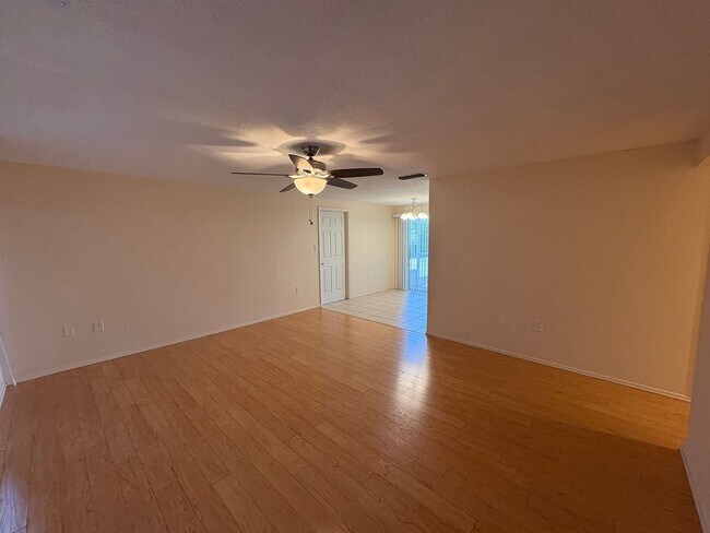 Building Photo - 22380 Nyack Ave