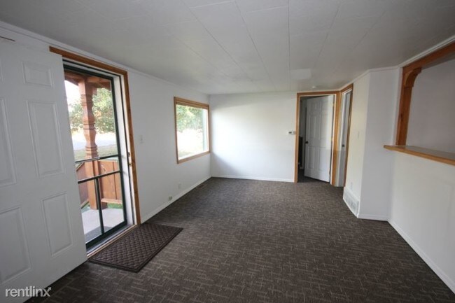 Building Photo - 2 br, 1 bath House - 265 West 6th ST