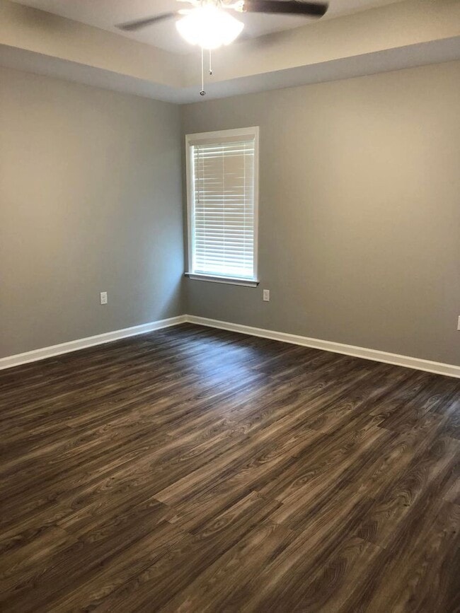 Building Photo - 1408 Rehoboth Dr