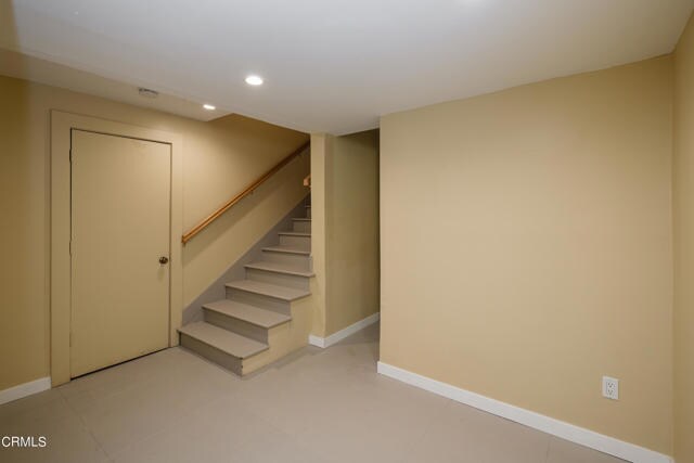 Building Photo - 832 Highland Dr