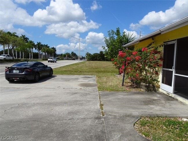 Building Photo - 221 Cape Coral Pkwy W