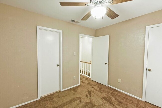 Building Photo - 5000 Cedar Springs Rd