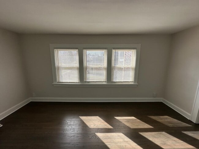 Building Photo - 416 N Central Ave