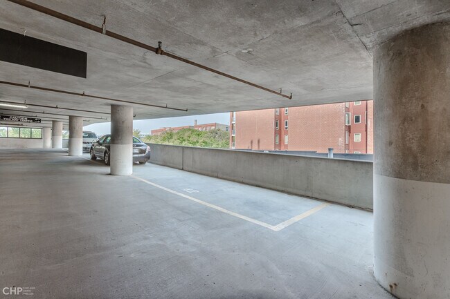 Building Photo - 1309 N Wells St