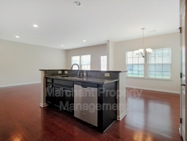 Building Photo - 300 Corday Ln