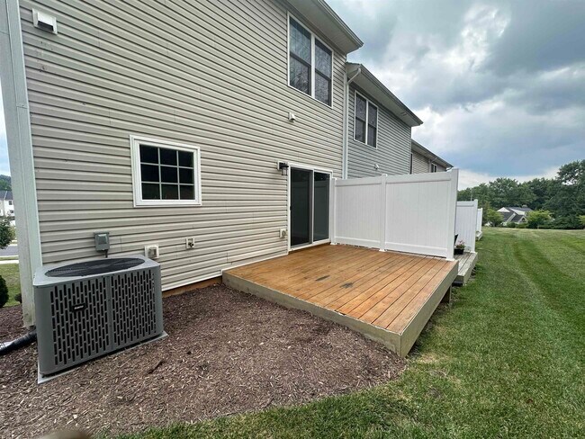 Building Photo - 1200 Bluemoon Dr