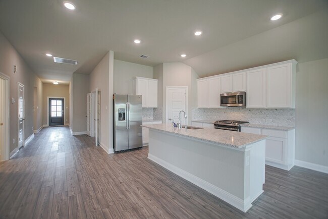 Building Photo - 17112 Coneflower Pl