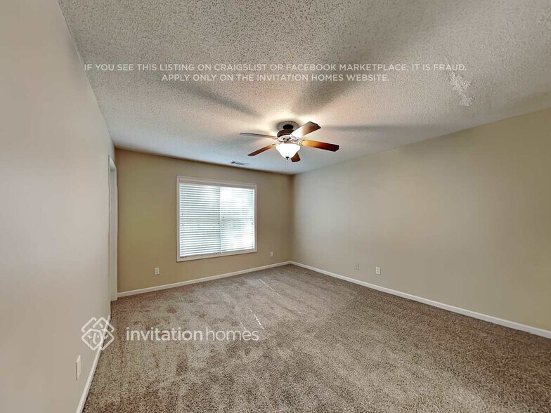 Building Photo - 10 Hawks Nest Ct