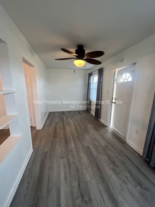 Building Photo - 6900 Miami St