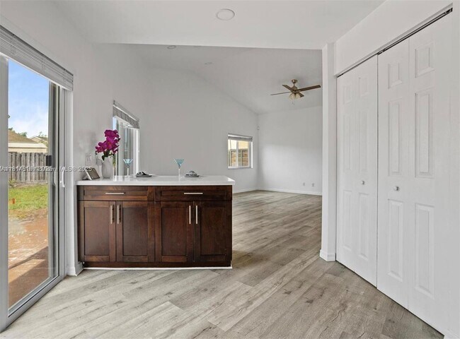 Building Photo - 11041 SW 11th Ct
