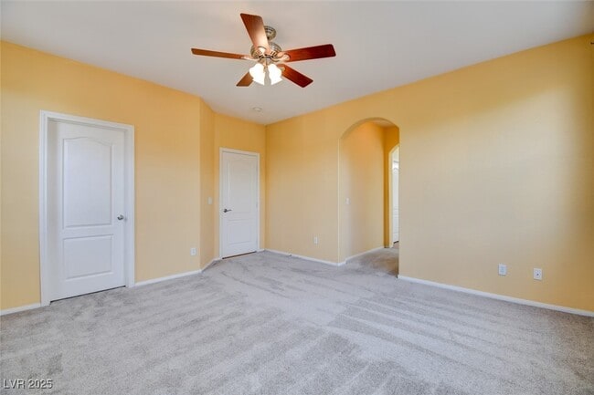 Building Photo - 10739 Manchester Park Dr